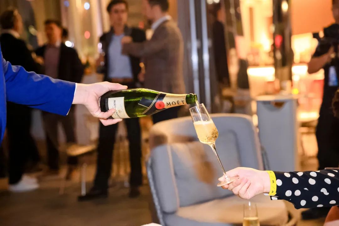 100%CHAMPAGNE a brillé à Shanghai et a établi un nouveau record!